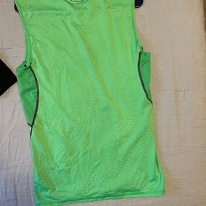 Men’s under armor compression tee